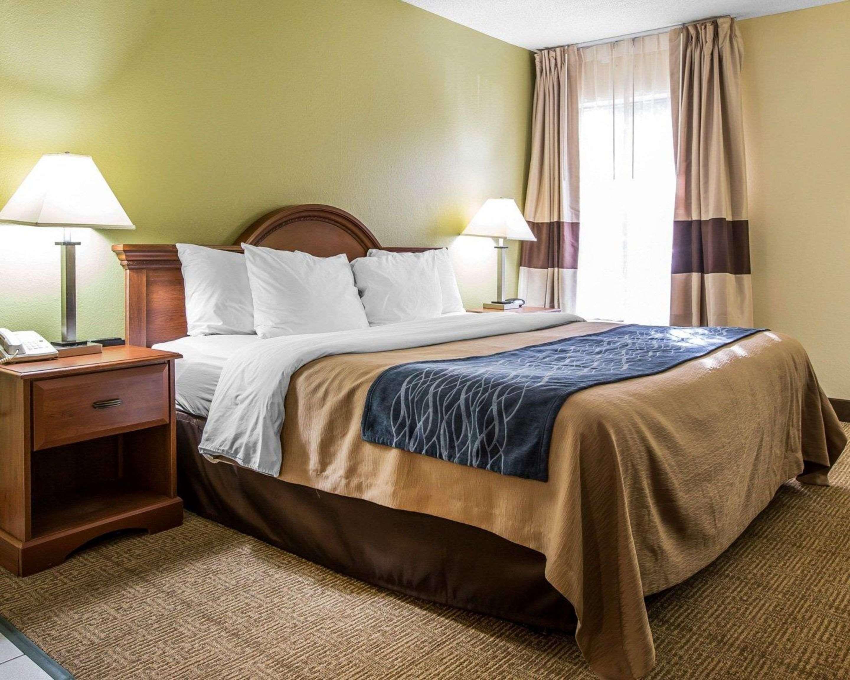 Quality Inn Darien-North Brunswick Exterior foto