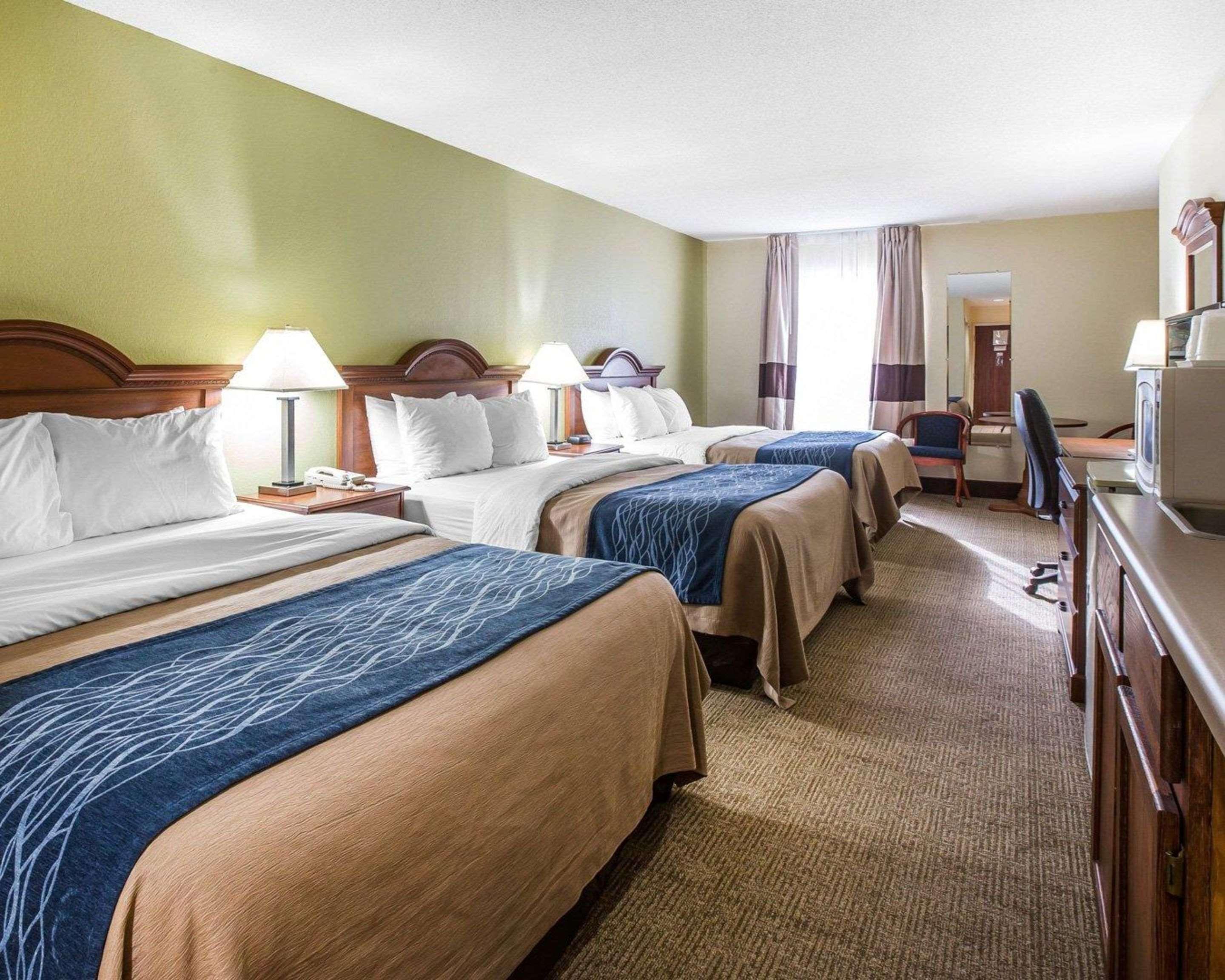 Quality Inn Darien-North Brunswick Exterior foto